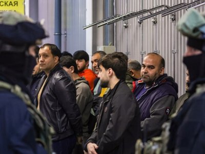 Госдума хочет выдворять мигрантов за дискриминацию и неповиновение пограничникам