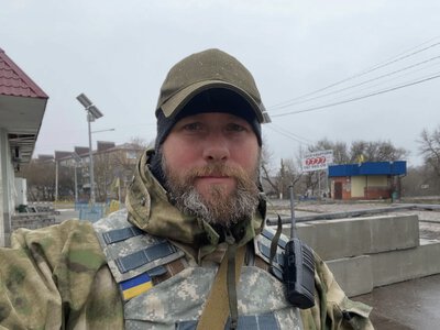 Актер-воин Ращук после громкого развода поздравил сына, но есть нюанс (фото)