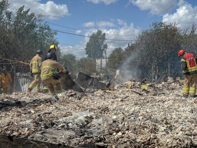 В Вишневом до сих пор тушат очаги возгорания и обследуют территорию: спасатели рассказали о ситуации