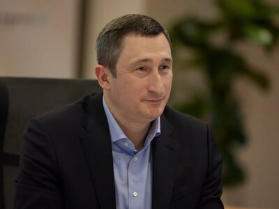 ВАКС отменил обязанность носить электронный браслет для Алексея Чернышова