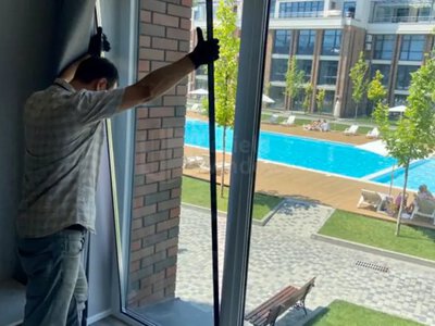 Окна стали «золотыми»: почему резко взлетели цены на стеклопакеты и сколько стоит монтаж