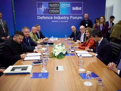 Военная поддержка Украины на 9 млрд евро до 2029 года включительно - Зеленский и премьер Нидерландов подписали Drone Deal