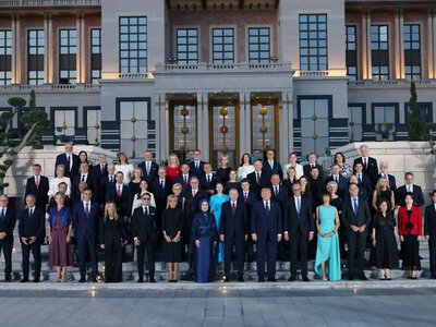 Состоялись все запланированные на сегодня встречи и еще несколько вне плана - Зеленский показал фото с лидерами стран НАТО