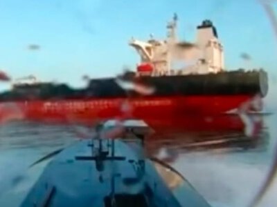 Морской дрон Sea Baby поразил танкер «теневого флота» России возле Ялты