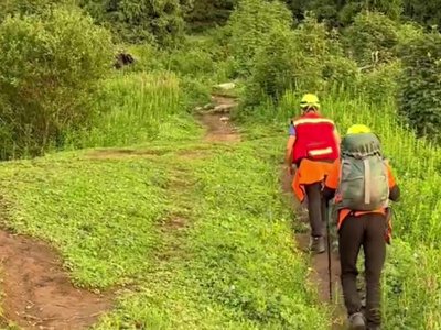  Заблудились после заката: в горах Алматы спасли двух туристок 