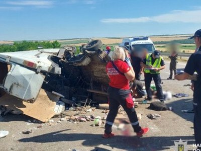 На трассе Одесса-Киев маршрутка врезалась в фуру, есть жертвы
