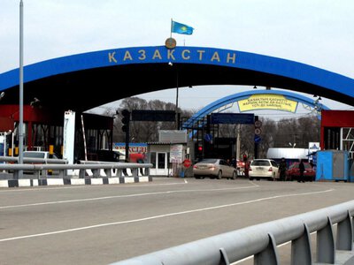 Топливный туризм из России прикрыли: Казахстан установил блокпосты на границе
