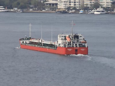 Дроны СБС подожгли новые танкеры с бензином в Азовском море: еще 15 попаданий