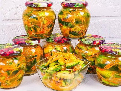 Когда огурцов много, готовьте их по-корейски: зимой эта банка не застояется