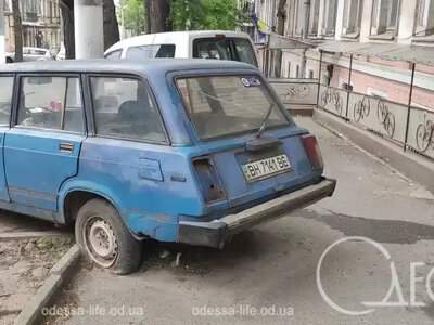 В Одессе начали проверять заброшенные автомобили: кого это касается