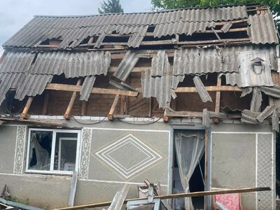 В Харьковской области в результате удара БПЛА рф по автомобилю погибли двое мужчин, еще один ранен