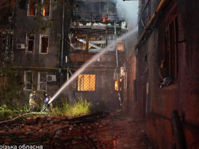 Враг ночью нанёс удар по Запорожью с помощью дронов, а утром обстрелял Херсонскую область из артиллерии: есть погибшая и пострадавшие