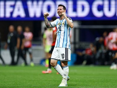 Messi DÇ-nın pley-off mərhələsində 15 oyun keçirən ilk futbolçu oldu