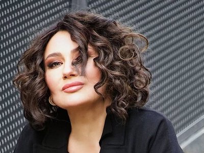 Елена Мозговая показала своих подросших дочерей в Софии Киевской (фото)