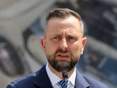 Министр обороны Польши заявил, что украинцы призывного возраста должны находиться в Украине и служить