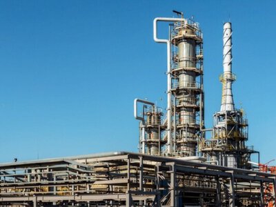  В Генштабе подтвердили поражение двух НПЗ на территории россии 