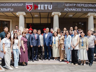 Первый космонавт Казахстана Токтар Аубакиров обратился с напутственными словами к выпускникам МИТУ