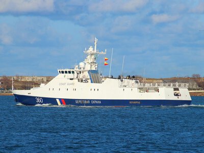 ВСУ уничтожили корабль РФ Изумруд: ВМС обнародовали спутниковые снимки после удара