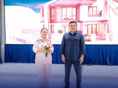 В ШЫМКЕНТЕ ОЧЕРЕДНЫЕ 30 СЕМЕЙ СТАЛИ НОВОСЁЛАМИ