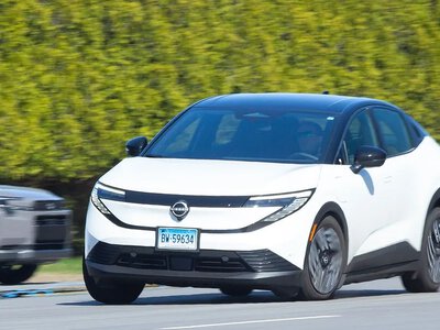 Nissan відкликає майже 4 тисячі Leaf 2026 року через проблему з ременями безпеки