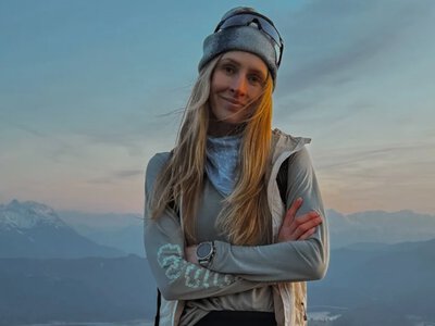 Велосипед разорвало пополам: известная инфлюенсерша погибла в страшном ДТП во время медового месяца (фото)