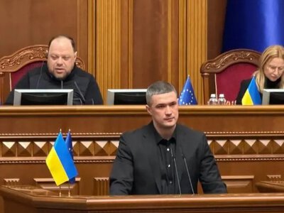 Отставка Федорова: военные призывают выходить на протесты, советники уходят в отставку