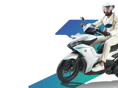 Yamaha показала електроскутер зі змінною батареєю
