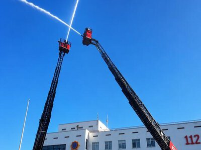 Выше и быстрее: карагандинские пожарные получили новые автолестницы
