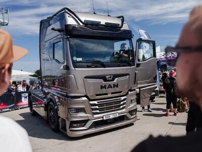 До розробки ексклюзивного тягача MAN TGX залучили 350 водіїв