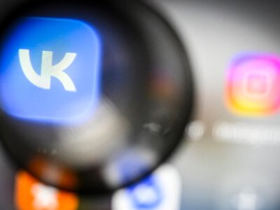 Приложения VK и мессенджера Max удалили из Google Play