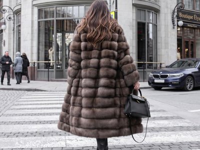 7 признаков, что шубу лучше не покупать