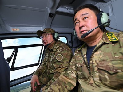  Министр МЧС поручил усилить группировку в зоне пожара в области Абай 
