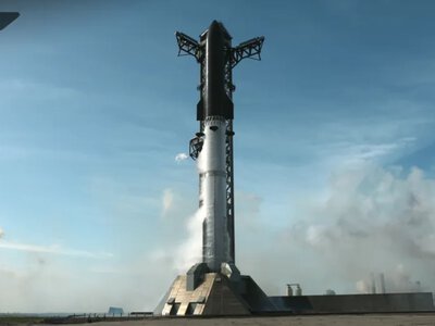 Запуск в космос самой большой ракеты в мире отменили в последнюю секунду (видео)