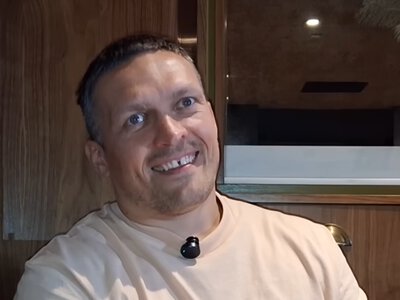 Я тоже ждал: Усик прокомментировал отказ от чемпионских поясов