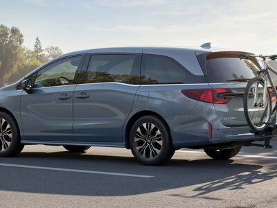 Honda відкликає понад 325 тисяч мінівенів Odyssey через несправні камери заднього виду