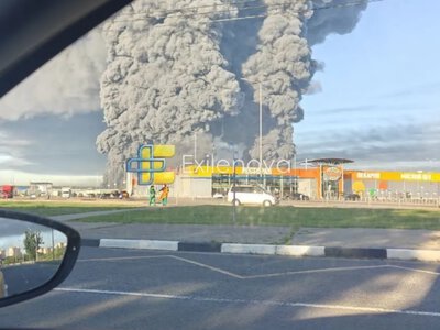 Под ударом оказались логистические объекты и нефтяная инфраструктура рф: Зеленский раскрыл подробности