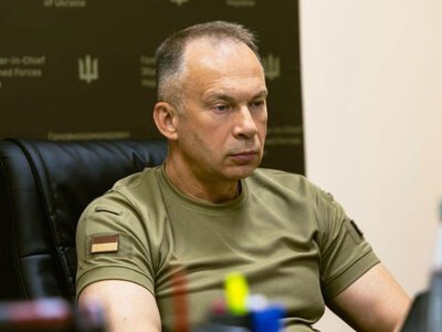 Уже ищет ему замену: Зеленский рассматривает возможность отставки Сырского, – FT