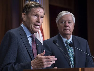Законопроєкт про санкції США проти рф має вже понад 60 співавторів, що дозволяє його ухвалити - Axios