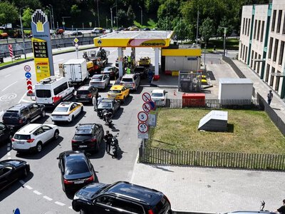Москве и Санкт-Петербургу – все, а остальные – подождут: как Кремль скрывает топливный кризис