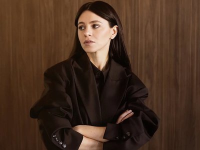 Жена экс‑министра обороны призвала не создавать культ личности вокруг мужа