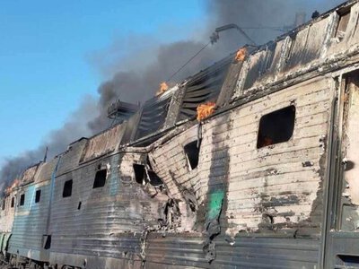 Дрон рф атаковал пассажирский поезд в Запорожье: пострадала проводница