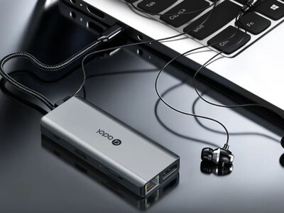 Asus представила компактную док-станцию Adol HC112 с поддержкой трех мониторов и 11 портами