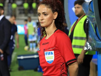 “İlk qazancımı anama verdim, futbolçularla çox ünsiyyətdə olmuram”