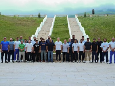 Rəşad Nəbiyev Qusarda təlim-məşq toplanışı keçən milli üzvləri ilə görüşdü