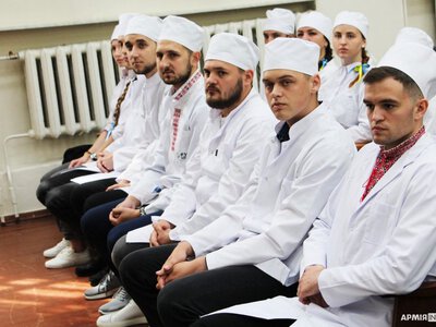 Реформа государственного заказа: студентов-медиков, обучающихся по контракту, разрешили переводить на вакантные бюджетные места