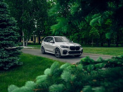 BMW оновить X1 з новими технологіями та дизайном у 2027 році