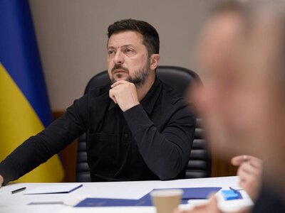 Зеленский провел Ставку с командирами корпусов и производителями оружия