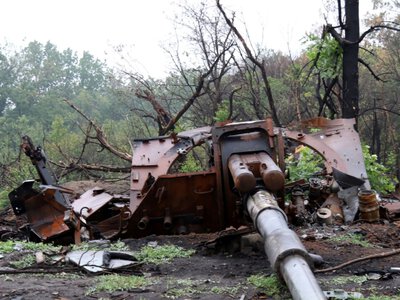 Россия за сутки потеряла три танка и более 1370 солдат
