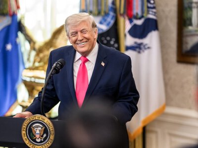 США вводят 50% пошлины на товары из Канады из-за торгового спора