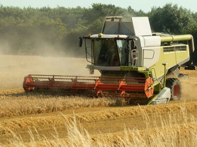 До 40% компенсации за сельхозтехнику: государство вернуло аграриям четверть миллиарда